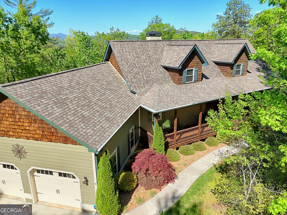421 Hickory Nut Mtn Tallulah Falls, GA 30573