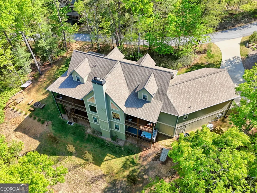421 Hickory Nut Mtn Tallulah Falls, GA 30573