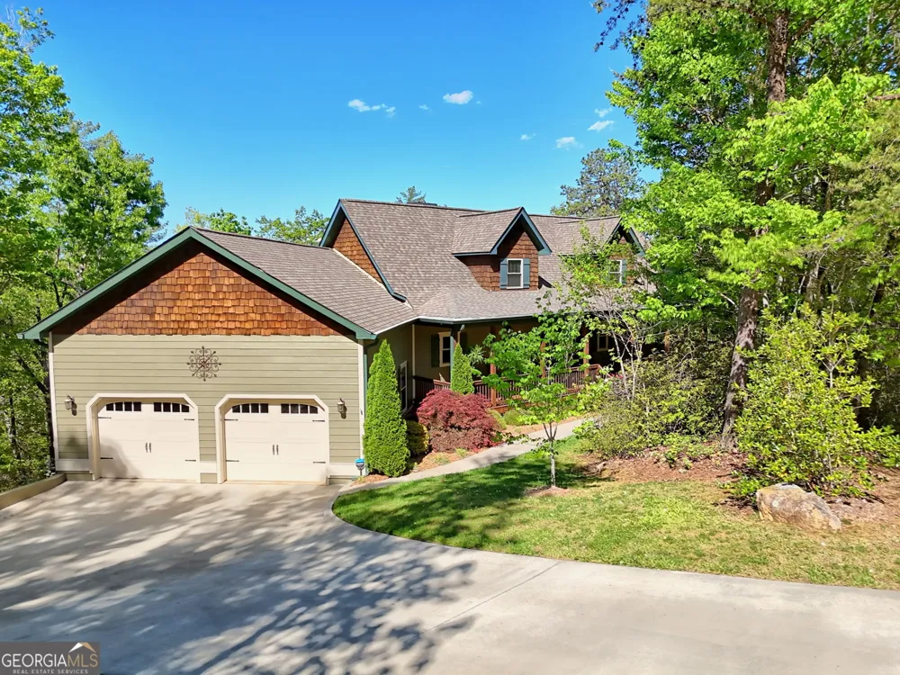 421 Hickory Nut Mtn Tallulah Falls, GA 30573
