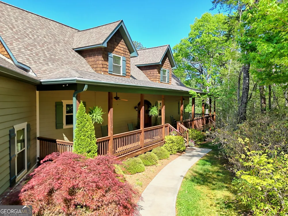 421 Hickory Nut Mtn Tallulah Falls, GA 30573