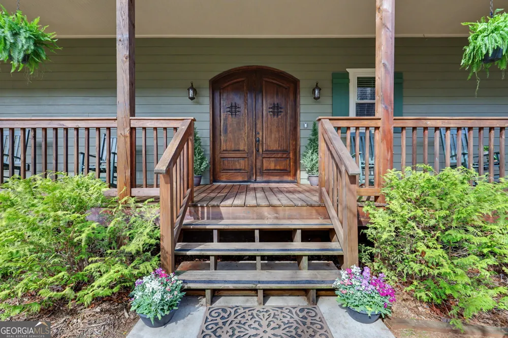 421 Hickory Nut Mtn Tallulah Falls, GA 30573