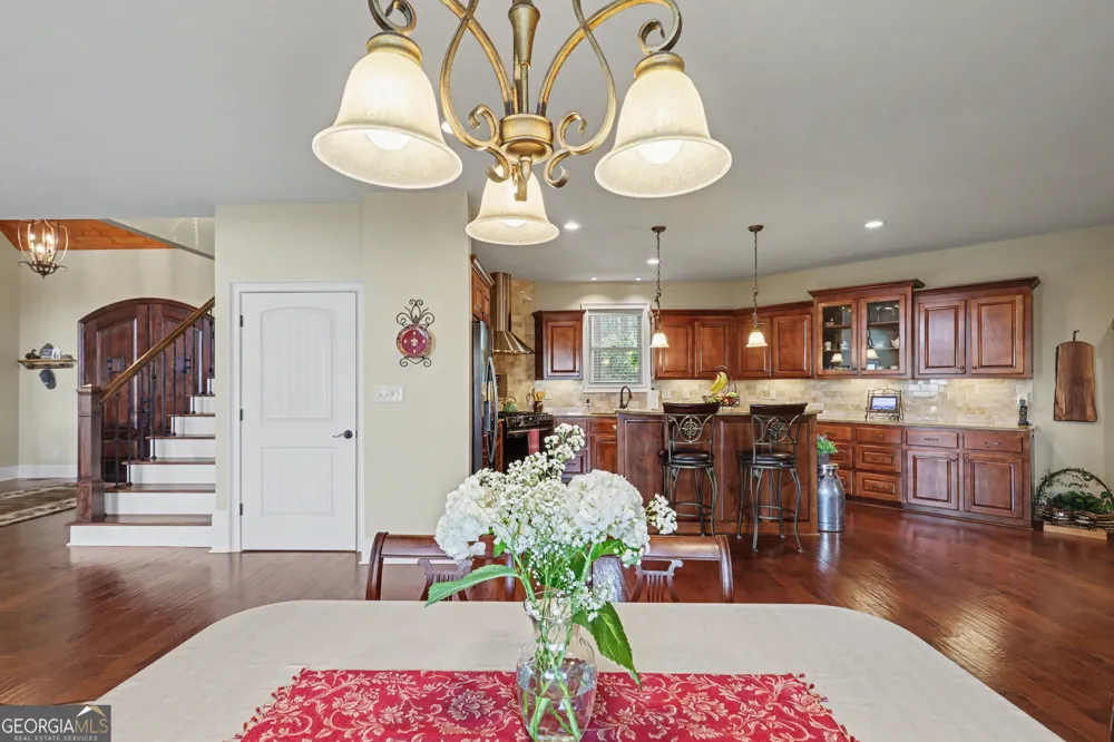 421 Hickory Nut Mtn Tallulah Falls, GA 30573