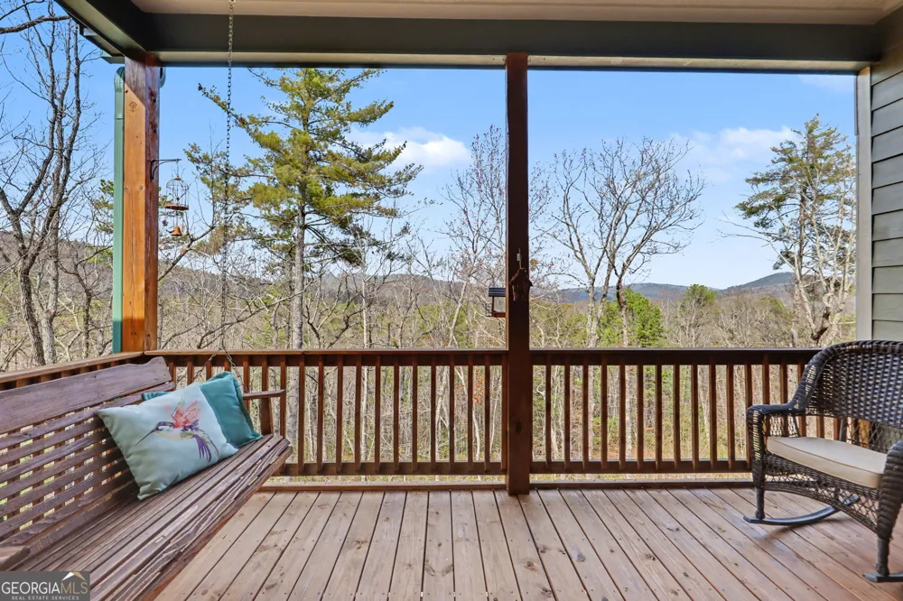 421 Hickory Nut Mtn Tallulah Falls, GA 30573