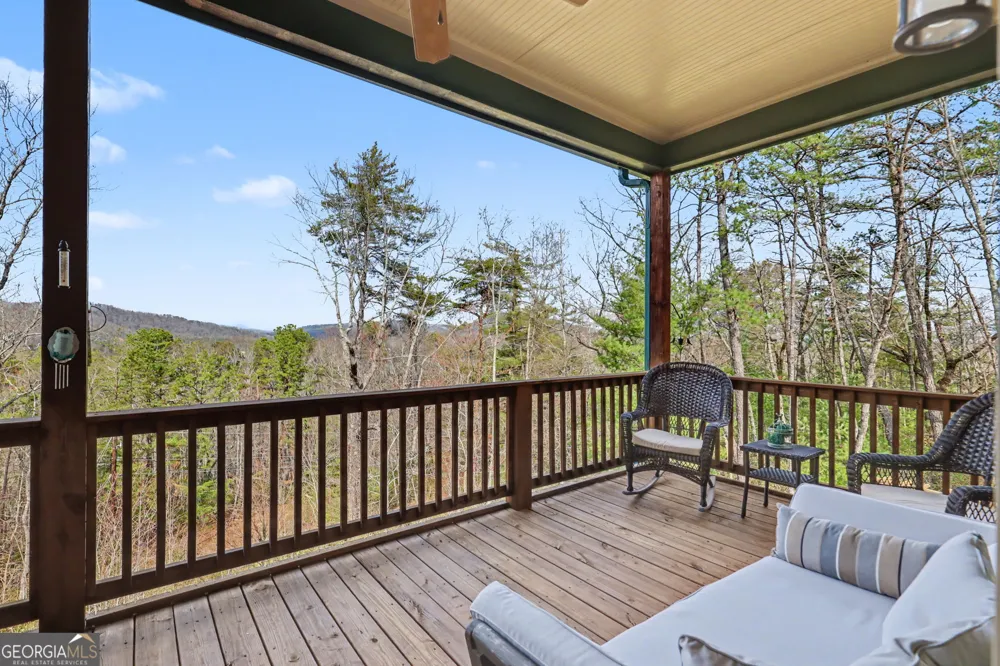 421 Hickory Nut Mtn Tallulah Falls, GA 30573