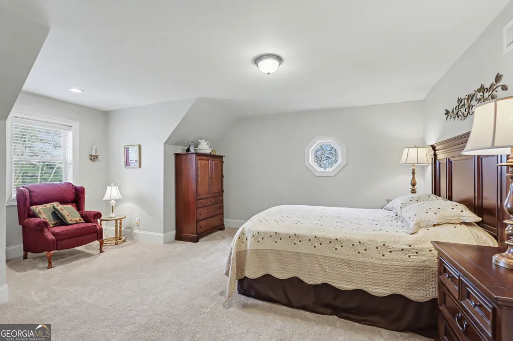 421 Hickory Nut Mtn Tallulah Falls, GA 30573