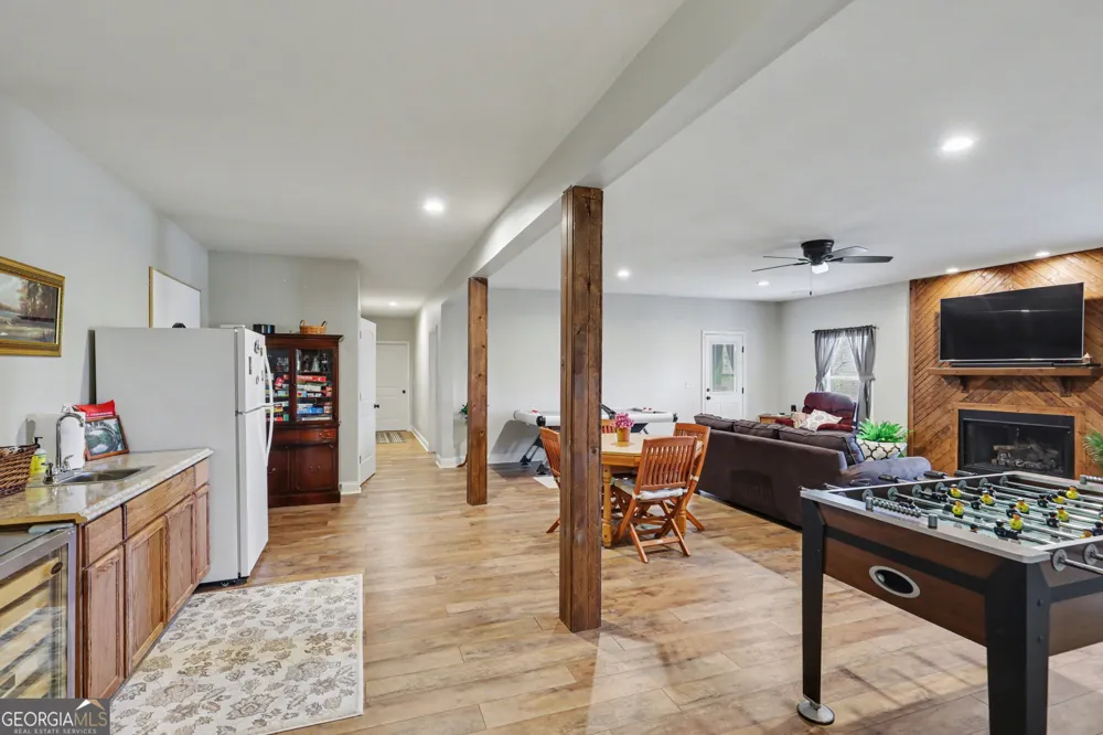 421 Hickory Nut Mtn Tallulah Falls, GA 30573