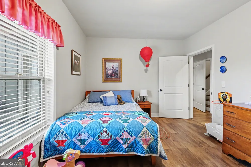 421 Hickory Nut Mtn Tallulah Falls, GA 30573