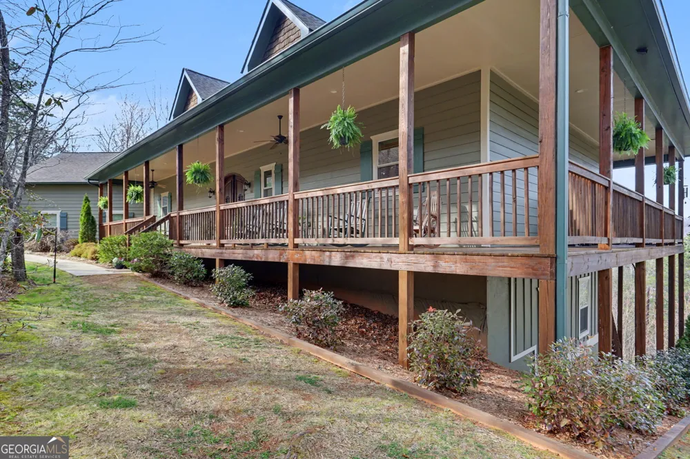 421 Hickory Nut Mtn Tallulah Falls, GA 30573