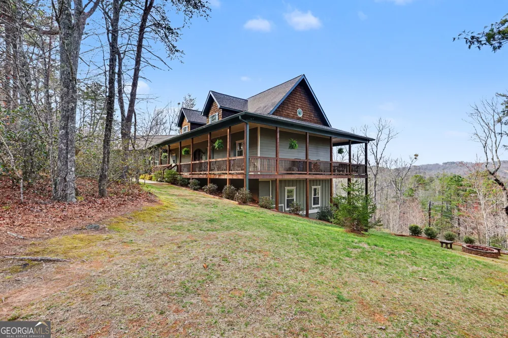 421 Hickory Nut Mtn Tallulah Falls, GA 30573