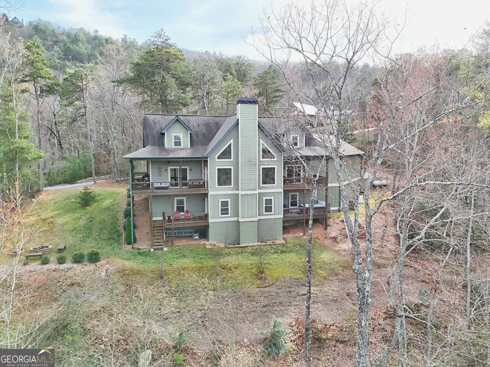 421 Hickory Nut Mtn Tallulah Falls, GA 30573