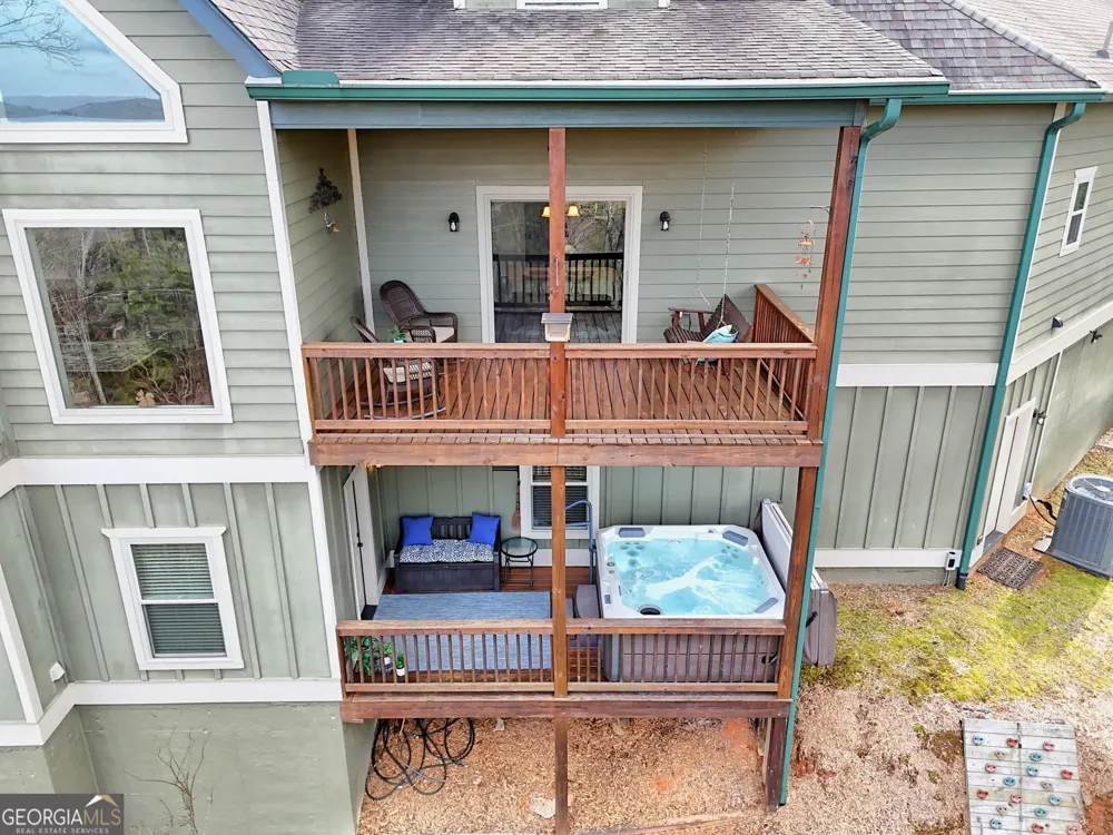 421 Hickory Nut Mtn Tallulah Falls, GA 30573