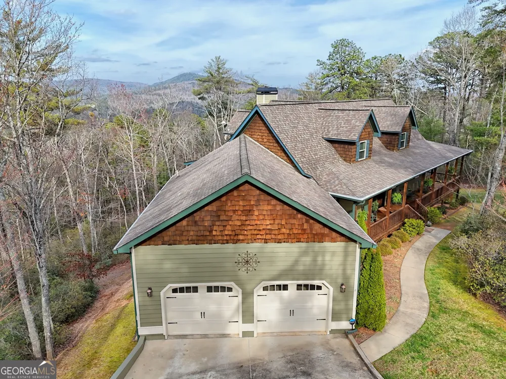 421 Hickory Nut Mtn Tallulah Falls, GA 30573