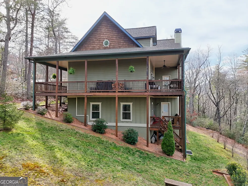 421 Hickory Nut Mtn Tallulah Falls, GA 30573