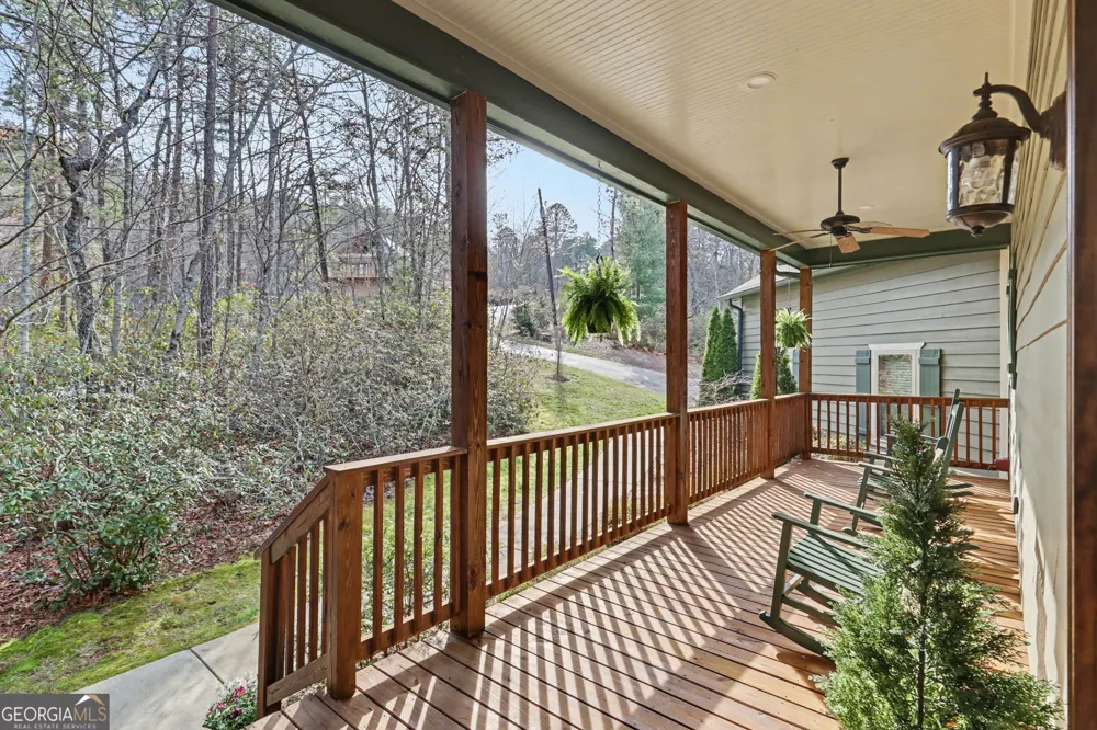 421 Hickory Nut Mtn Tallulah Falls, GA 30573