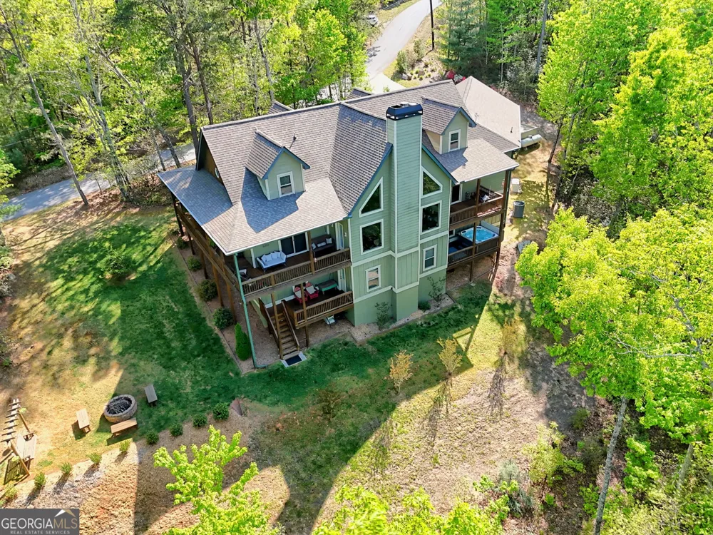 421 Hickory Nut Mtn Tallulah Falls, GA 30573