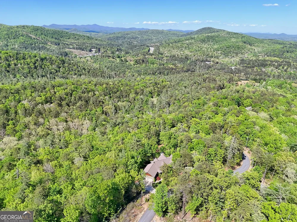 421 Hickory Nut Mtn Tallulah Falls, GA 30573