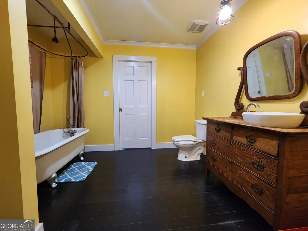 162 Bacon ST Irwinton, GA 31042