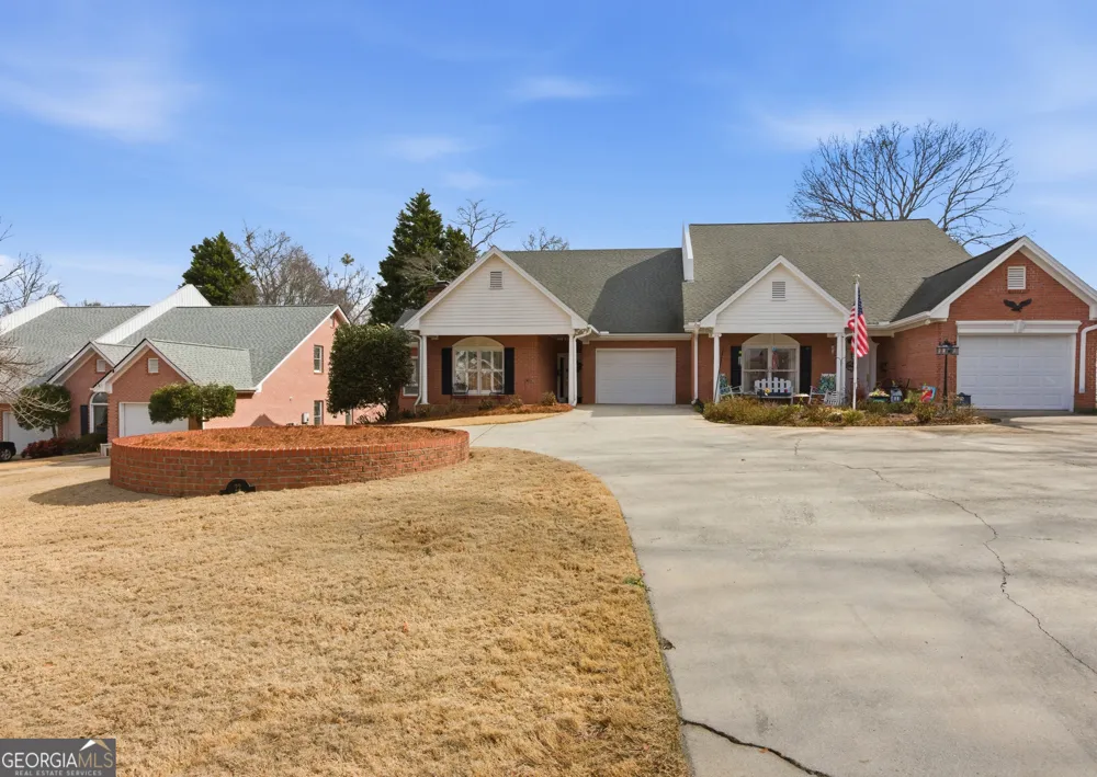 22 Green Hill PL Toccoa, GA 30577