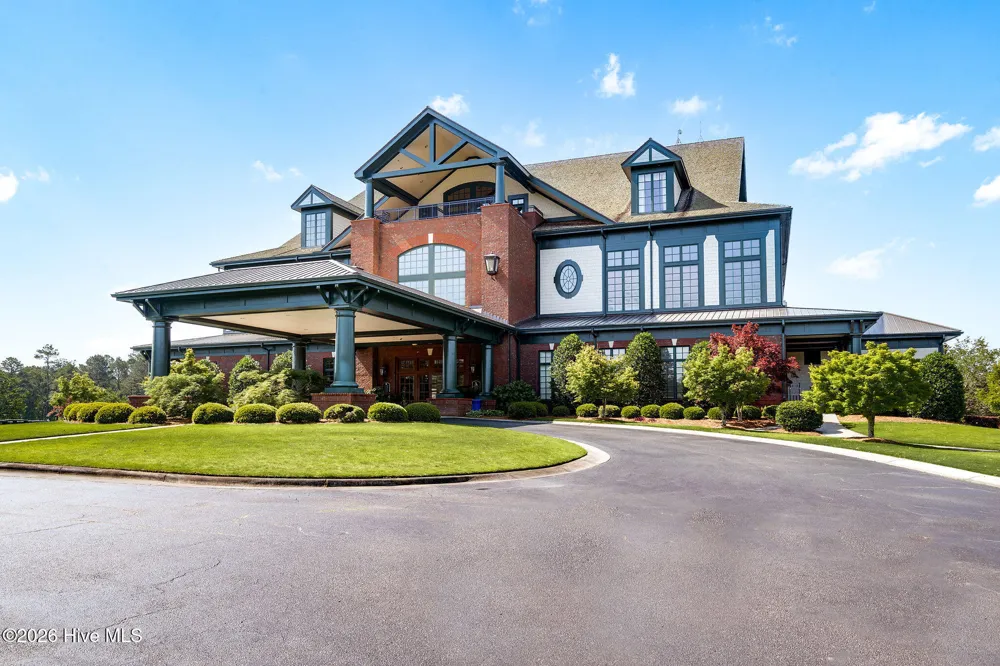 178 Maple Creek Drive Wallace, NC 28466