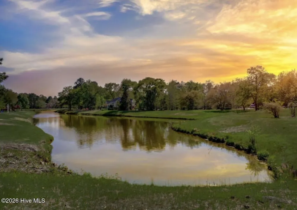 178 Maple Creek Drive Wallace, NC 28466