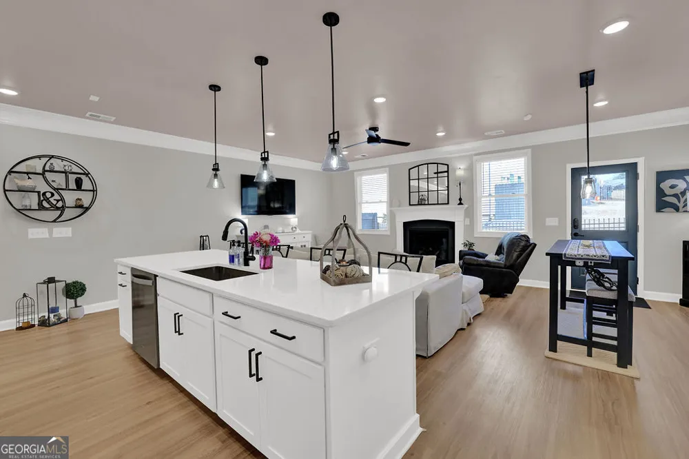 1914 Carovel WAY Kennesaw, GA 30144