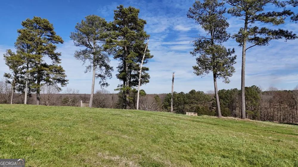 21 Jess LN Commerce, GA 30530