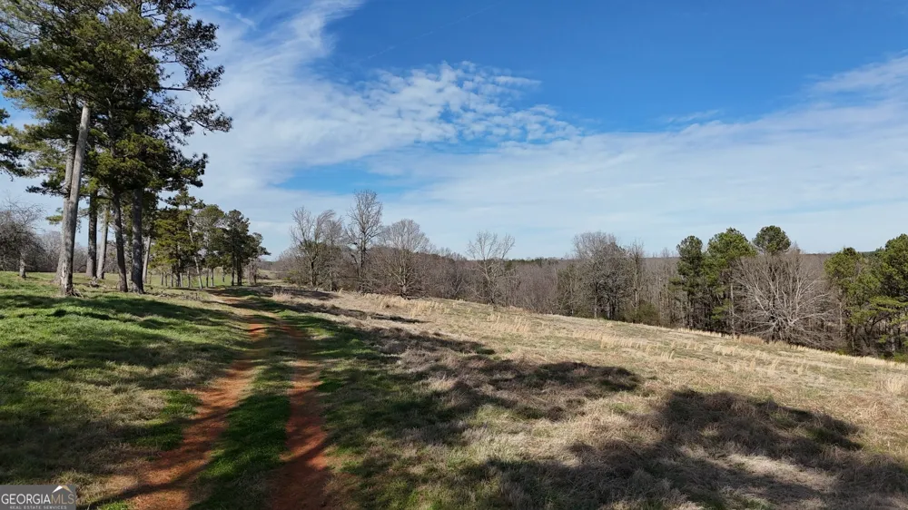 21 Jess LN Commerce, GA 30530