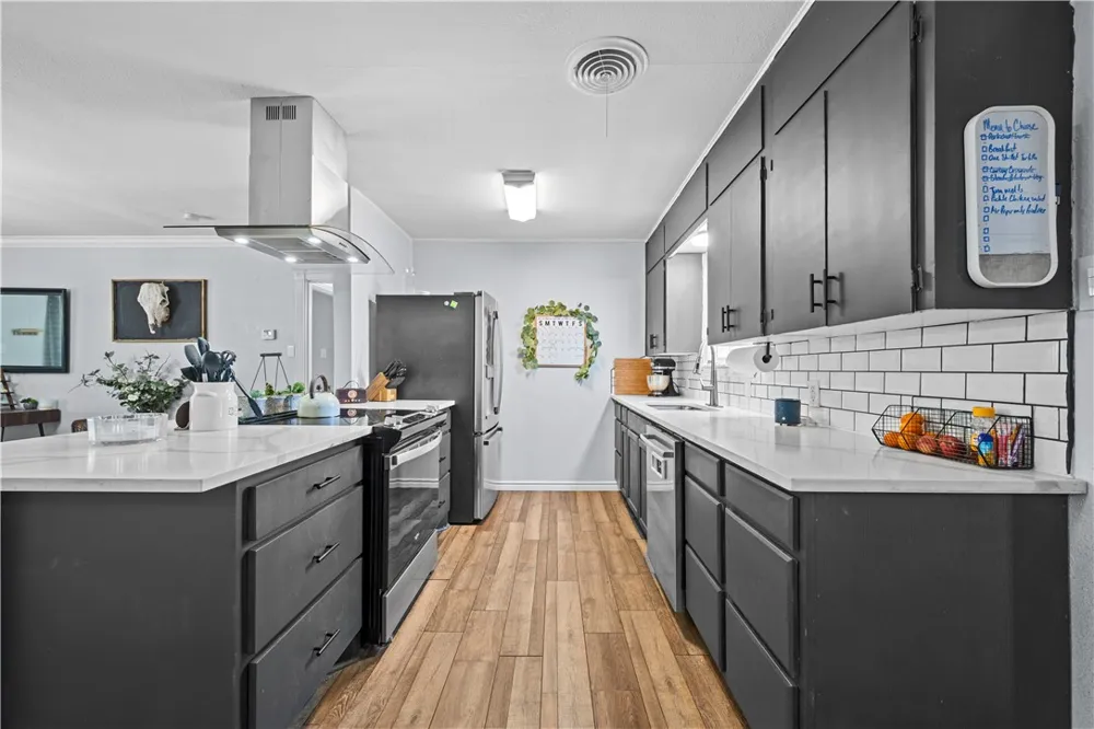 309 Reynolds Avenue Taft, TX 78390