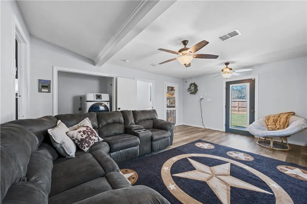 309 Reynolds Avenue Taft, TX 78390