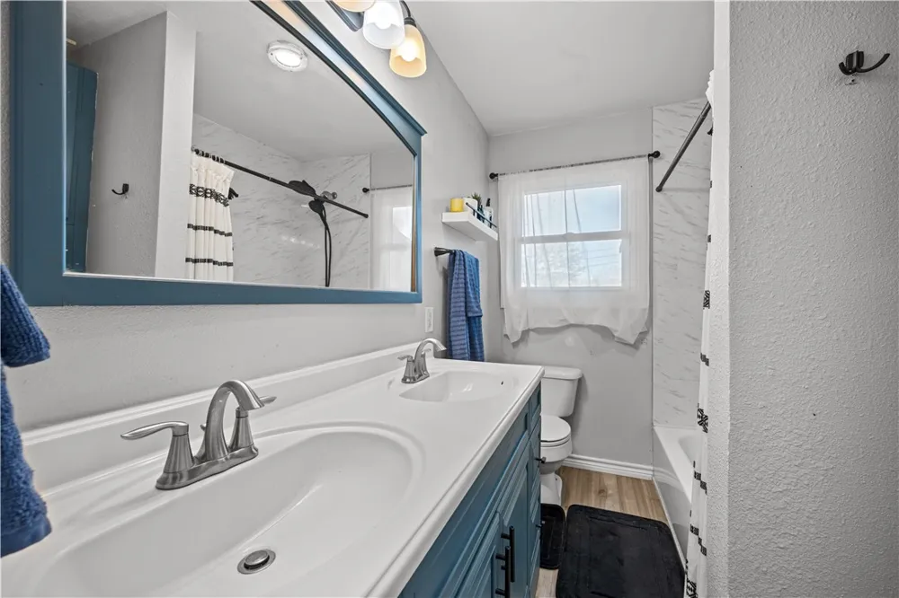 309 Reynolds Avenue Taft, TX 78390