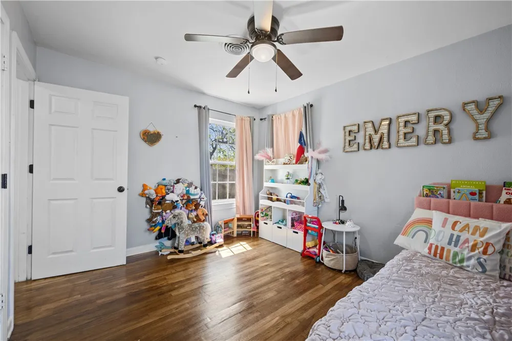309 Reynolds Avenue Taft, TX 78390