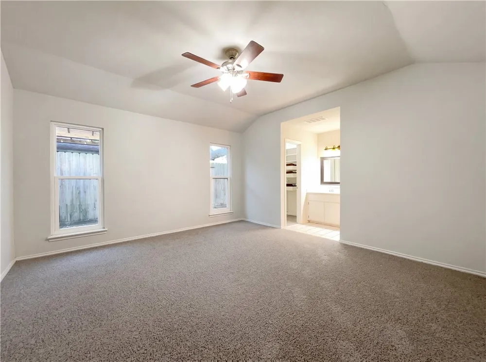2175 Timberleaf Ingleside, TX 78362