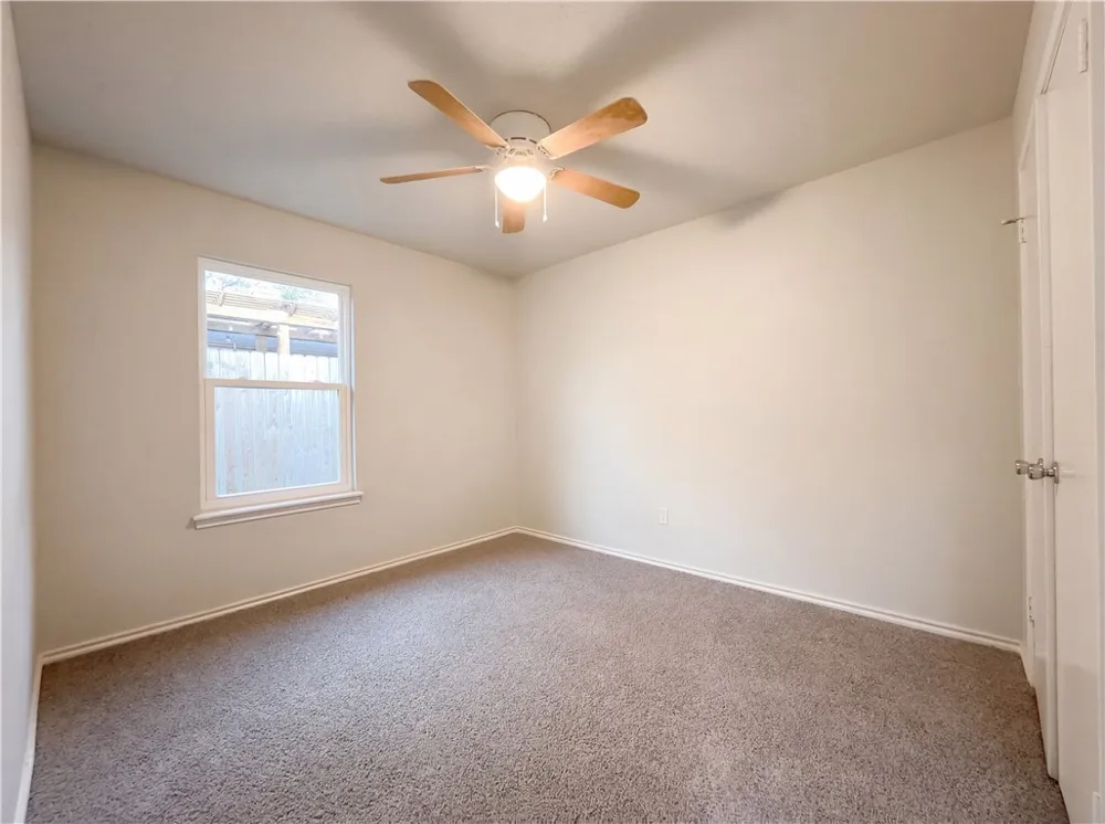 2175 Timberleaf Ingleside, TX 78362