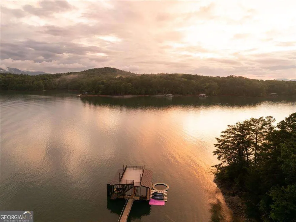 725 Rocky Point DR Morganton, GA 30560