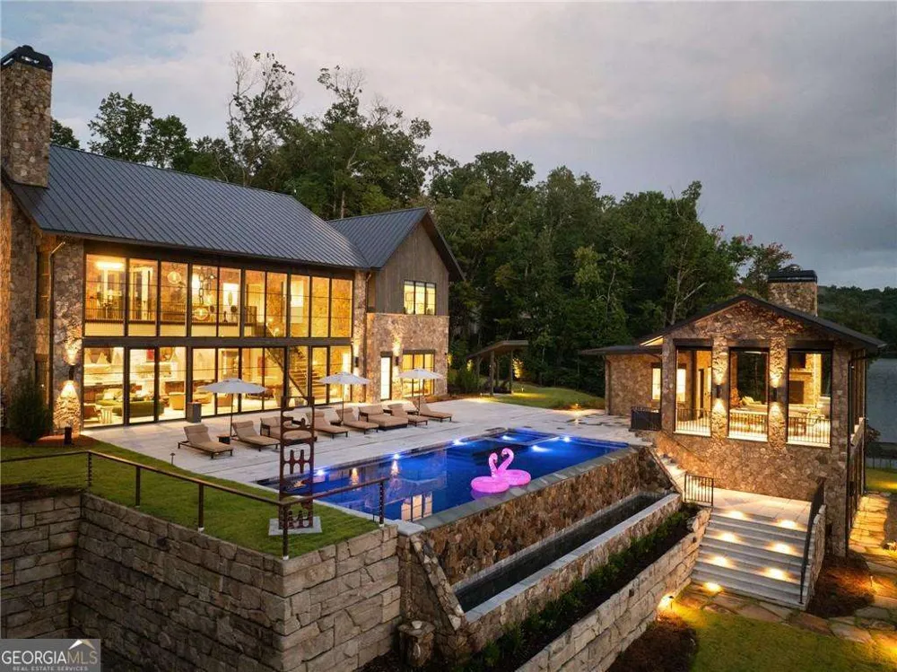 725 Rocky Point DR Morganton, GA 30560