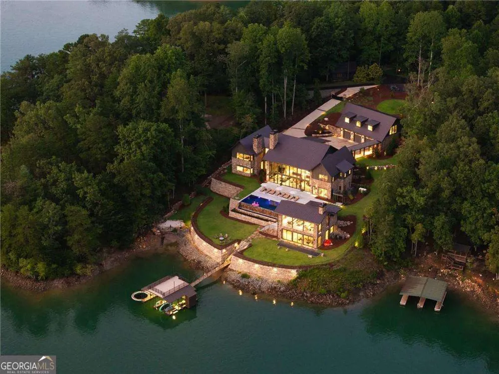 725 Rocky Point DR Morganton, GA 30560