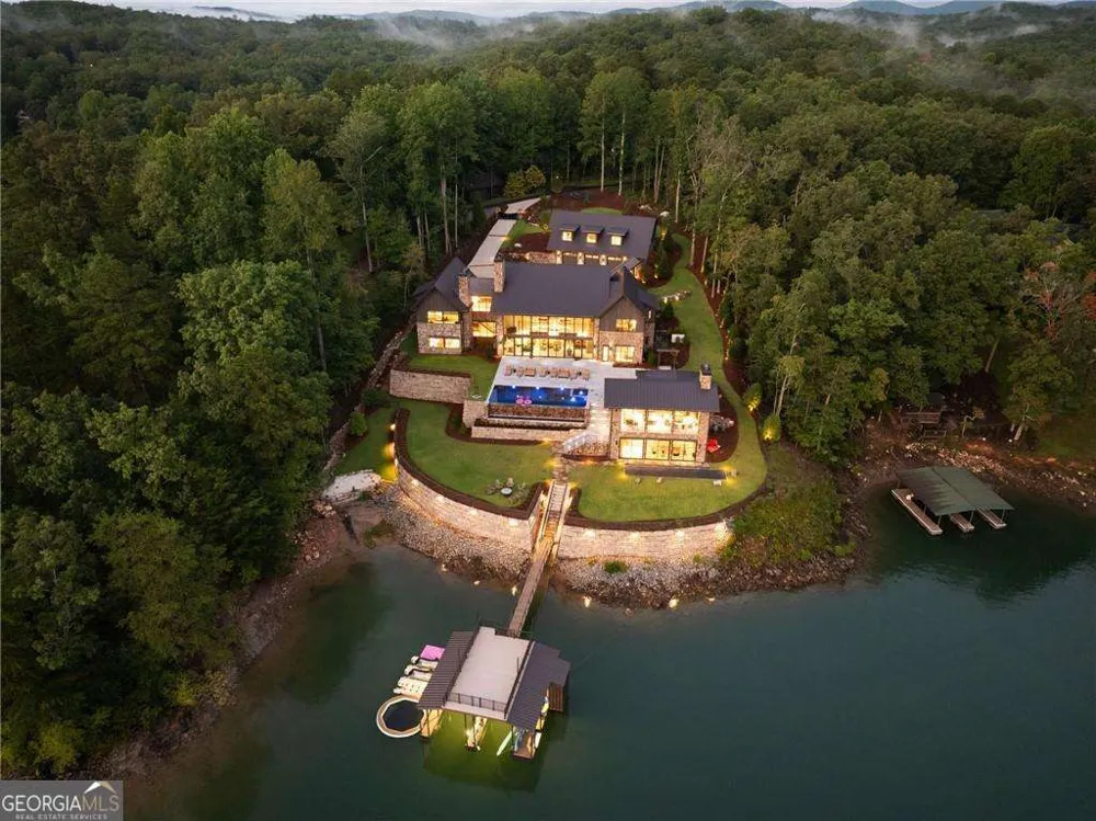 725 Rocky Point DR Morganton, GA 30560