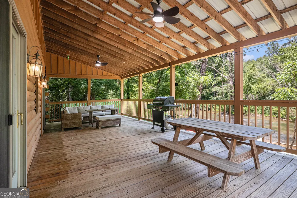 9139 Old 441 S Lakemont, GA 30552