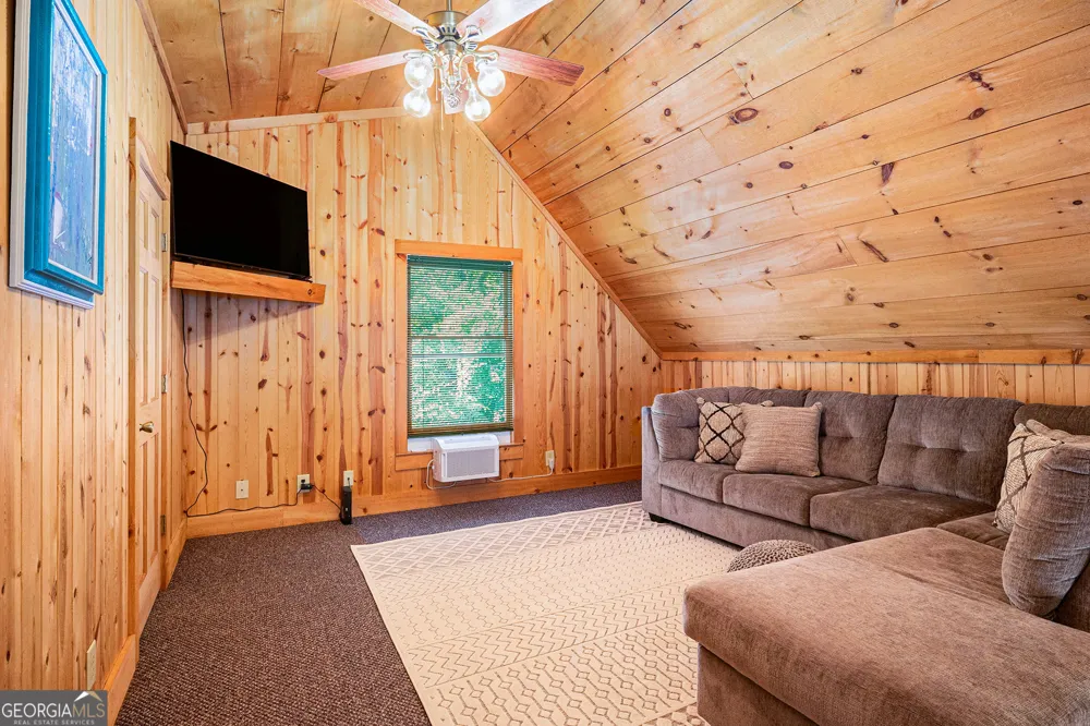 9139 Old 441 S Lakemont, GA 30552