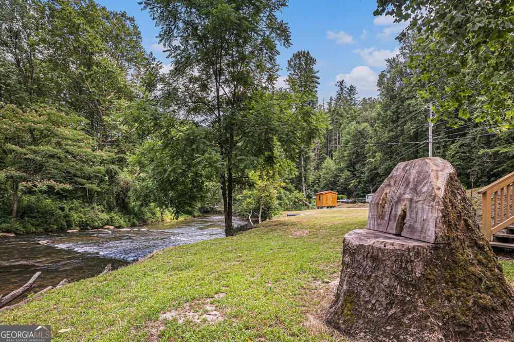 9139 Old 441 S Lakemont, GA 30552