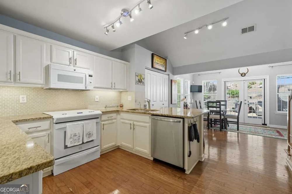 263 Lakeside DR Waleska, GA 30183
