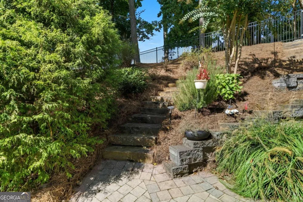 263 Lakeside DR Waleska, GA 30183