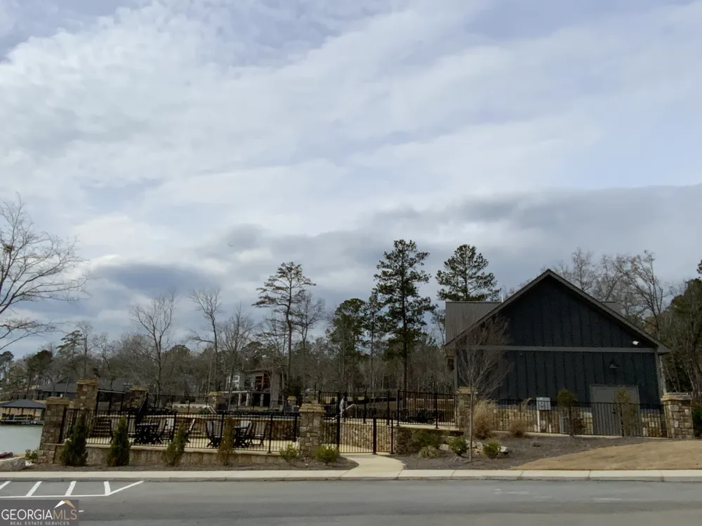145 Falls LN Milledgeville, GA 31061