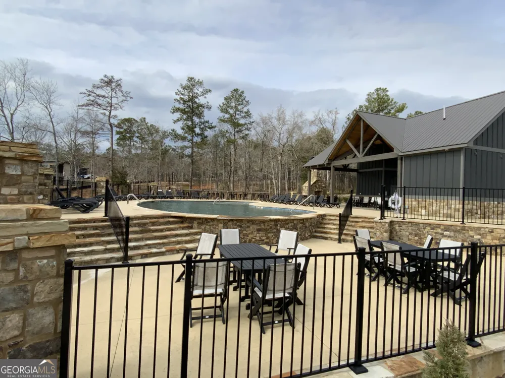 145 Falls LN Milledgeville, GA 31061