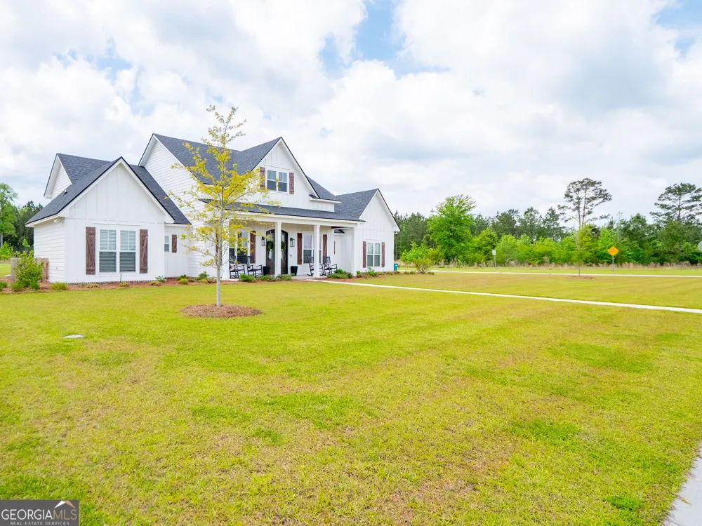 3652 Bear Lake RD Valdosta, GA 31601