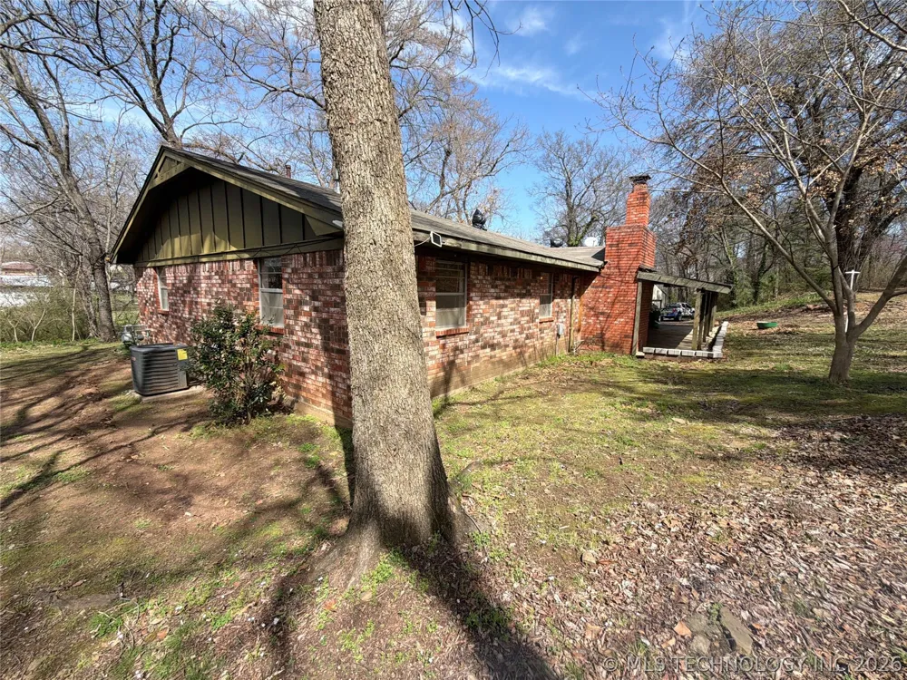 6311 E 81 STREET Fort Gibson, OK 74434