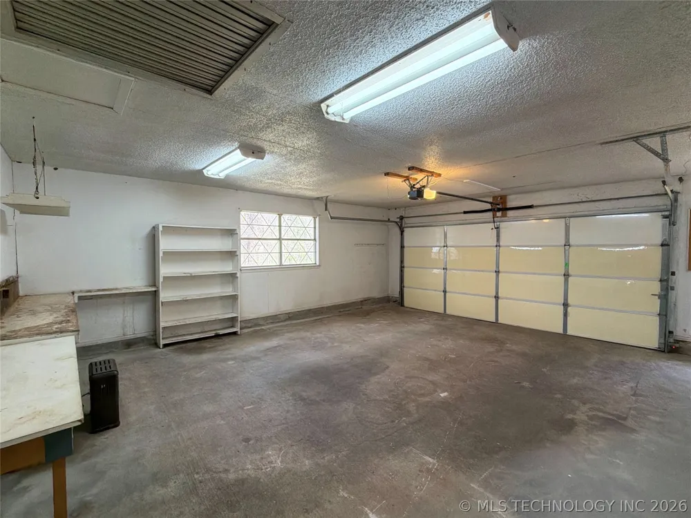 6311 E 81 STREET Fort Gibson, OK 74434