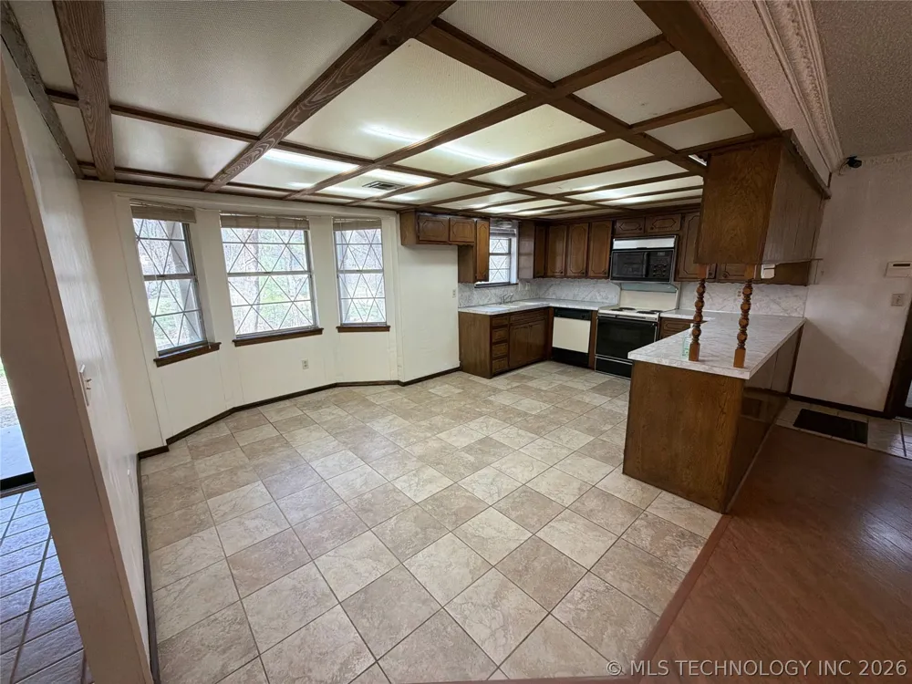 6311 E 81 STREET Fort Gibson, OK 74434
