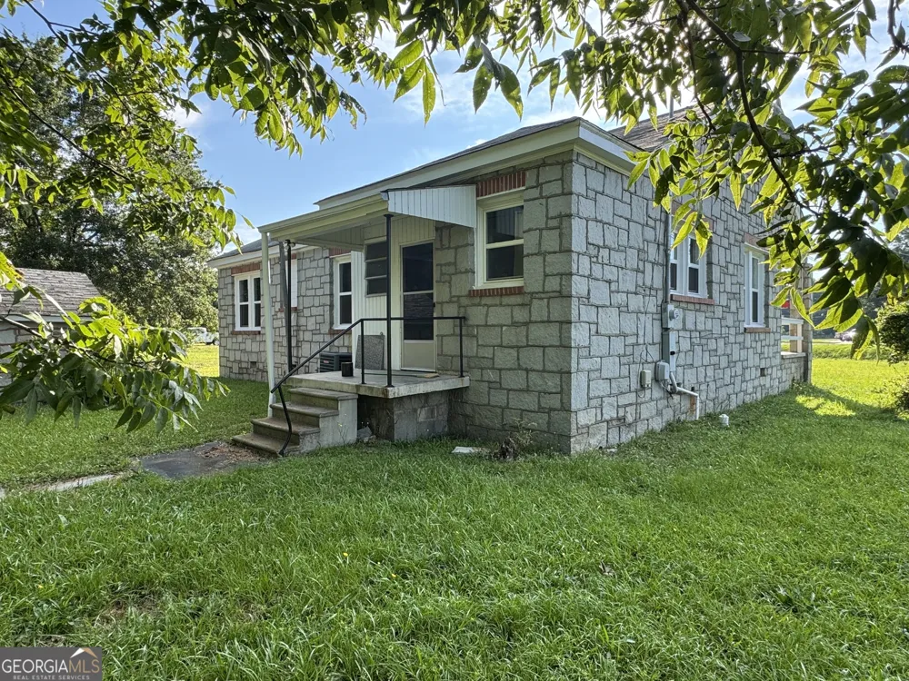 968 Ext Elbert ST Elberton, GA 30635