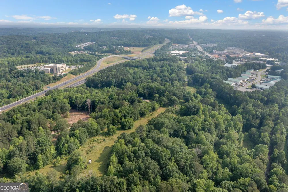 643 N Rope Mill RD Woodstock, GA 30188